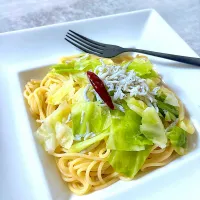 キャベツとシラスのアンチョビパスタ|オーロラさん