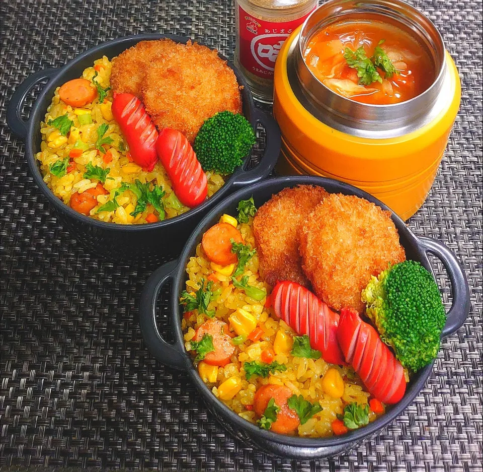 母とムスコのラブラブおソロ♪カレーピラフ＆ミネストローネ弁当|からあげビールさん