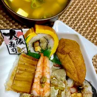 大阪寿司|すくらんぶるえっぐさん