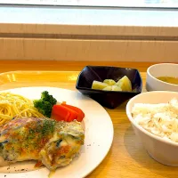 東京都　都庁32階　職員食堂| ヒロミ🏝🏝🏝🌺🏄🌊🐬🏄‍♀️🏄‍♂️🍹🐠👙🌺さん