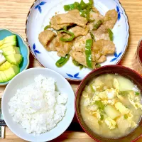 夕飯 豚肉とピーマンなど|ふわふわさん