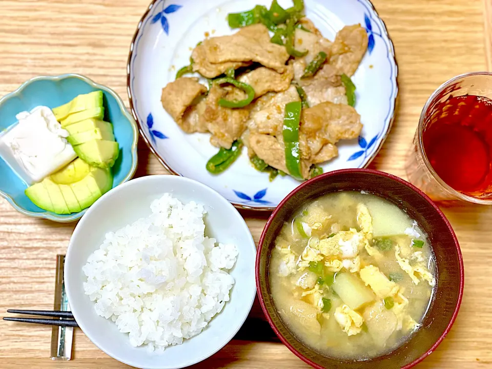 夕飯 豚肉とピーマンなど|ふわふわさん