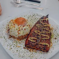 鰻魚太陽蛋飯😽|Fan Fannyさん