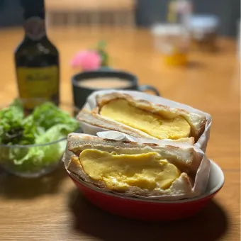 Snapdishの人気料理写真:12/13の朝食　休日の定番たまごサンド