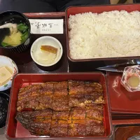 山水亭さんの上鰻重母の誕生日会にて|Morito Kamiyaさん