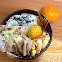 豚の生姜焼き　海老とたまご　ナゲット　金平牛蒡　🍊|JKお弁当さん