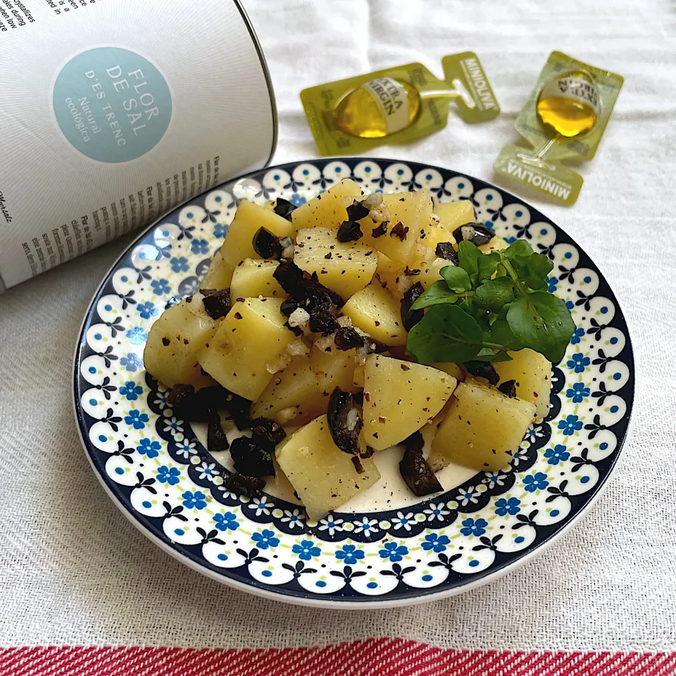 黒オリーブと黒胡椒のポテトサラダ|七海さん