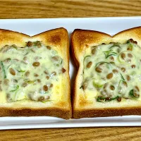 ☆しらす納豆チーズトースト|まぁたんさん