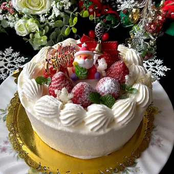 Snapdishの人気料理写真:クリスマスケーキ🎂🎄🍓
