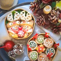 クリスマス弁当〜稲荷トナカイスノーマン肉巻きリース〜|kukulutomo ❁𓎪 ⡱𓎩‎𐩢𐩺𓎪 ⡱さん