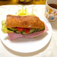 12/14の朝ごはん　バゲットサンドイッチ|卯月さん