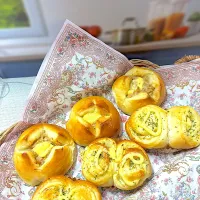 ツナマヨパン＆オニオンブレッド|アッキーさん