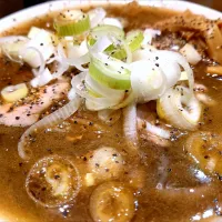 【TRYラーメン大賞2025-2026 
新店しお部門第6位、みそ部門第4位】 
【2025年4月開業】
【完全キャッシュレス対応】
札幌六坊
札幌ブラック(札幌醤油ラーメン)
@西早稲田4分
(JR高田馬場駅から徒歩7分)
225335
〈醤165塩55噌󠄀23タ11昆9出16 F18冷27混5つ3焼1ポ1〉|大脇さん