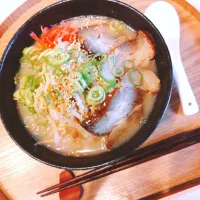 お昼ご飯🌸うまかっちゃんラーメン🍜|samさん