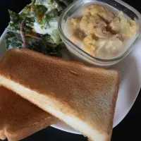 カリフラワーの和風ミルク蒸しプレート　ヨーグルトドレッシングサラダ|そらまめさん