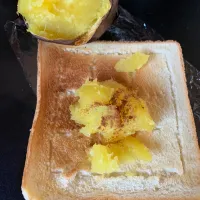 焼き芋トースト|そらまめさん