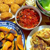 パスタチヂミ　焼き南瓜　白菜キムチ　酢大根　崎本のコロッケ|4jinoanataさん