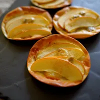 りんごとゴルゴンゾーラのクリスピーピザ| Junさん