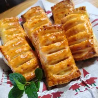 アップルパイ（カスタード入り)