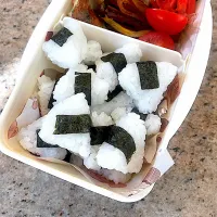 おにぎり弁当|ⅡⅣⅢさん