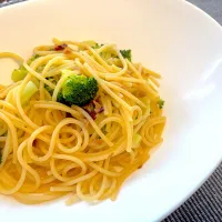 ブロッコリーペペロンチーノ| きなこさん