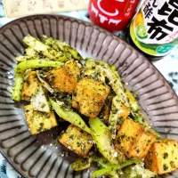 🔷絹厚揚げとセロリの牛だしぽん酢炒め🔷|@きなこさん