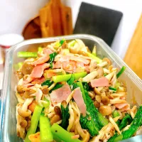 ベーしめなっぱのソテー|桃仙メル🍑さん