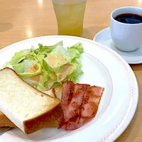 昼は一人270円のカッパ寿司でしたが、この日は朝6時から19時迄動きっぱなしだったので、朝はジョイフルの300円モーニング（ドリンクバー付）2人合計 この日の外食代は1140円モーニング➕ランチで一人570円|🐈⸒⸒⸒⸒つるのダンス🐈🐾さん