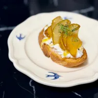 洋梨とリコッタチーズのブルスケッタ| みずほさん