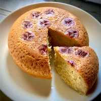 バナナをたっぷり練り込んだ、濃厚バナナケーキを頂きました😋🎉🎵|ギムレットさん