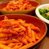 ペンネアラビアータとポテトサラダ🥗|＊yurika＊さん