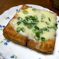 チーズのせ厚揚げ|はっちぃさん