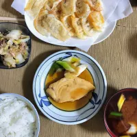 🌛*゜カジキマグロ照り焼き / パリパリポテト / 無限ハクサイ / 味噌汁|Ayakaさん