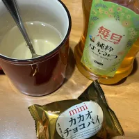 #夜おやつ　はちみつ湯、カカオチョコパイ|ms903さん