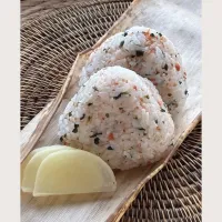 今日の弁当🍙
#おにぎり|まめさん