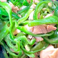オイスターピーマン鶏肉炒め^_^|ゆきっちさん