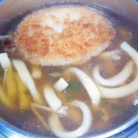 とろみ付き手羽元煮込みの残り汁のコロッケうどん|darkbaronさん