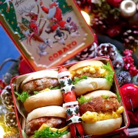 手づくりハンバーガーコロッケバーガーdeクリスマス弁当|kukulutomo ❁𓎪 ⡱𓎩‎𐩢𐩺𓎪 ⡱さん