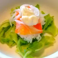 オニオンサーモンサラダ寿司風|キムコさん