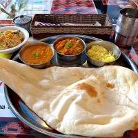 ランチはネパールカレー🍛🇳🇵| がおりんさん
