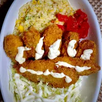 牡蠣フライと炒飯|すくらんぶるえっぐさん
