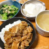 ＊豚耳の甘辛中華煮込みごはん♬＊|ultramarineさん