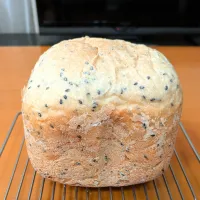 黒ゴマ食パン|chikakoさん