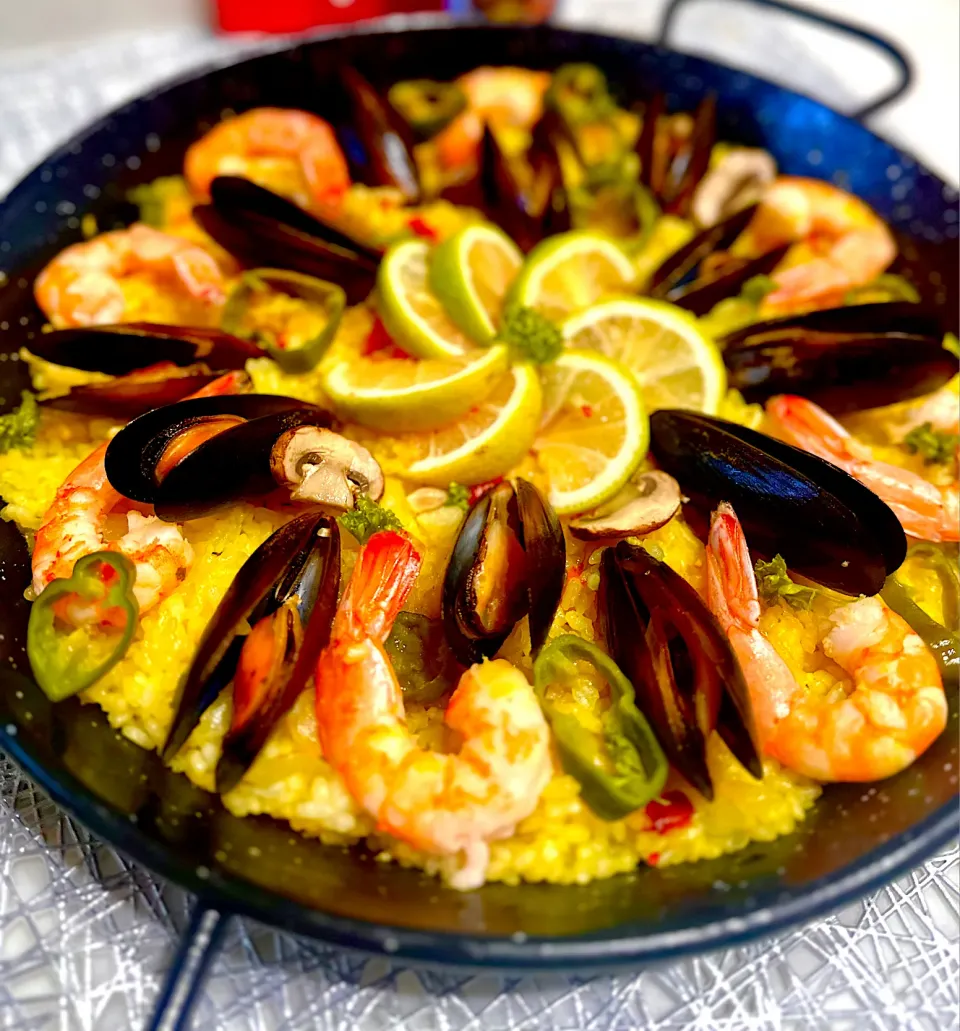 海鮮パエリア🥘|ひろりんさん