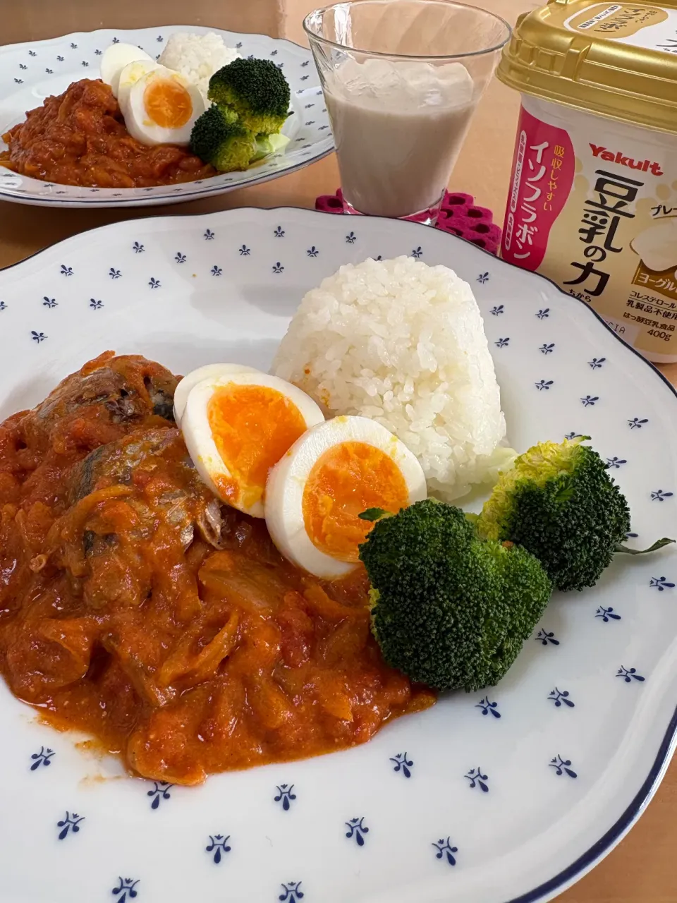 豆乳ヨーグルトで鯖缶カレーとラッシー🍛|sana.ayaさん