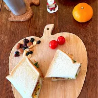 朝ごはん♯オムレツサンド|小松菜さん