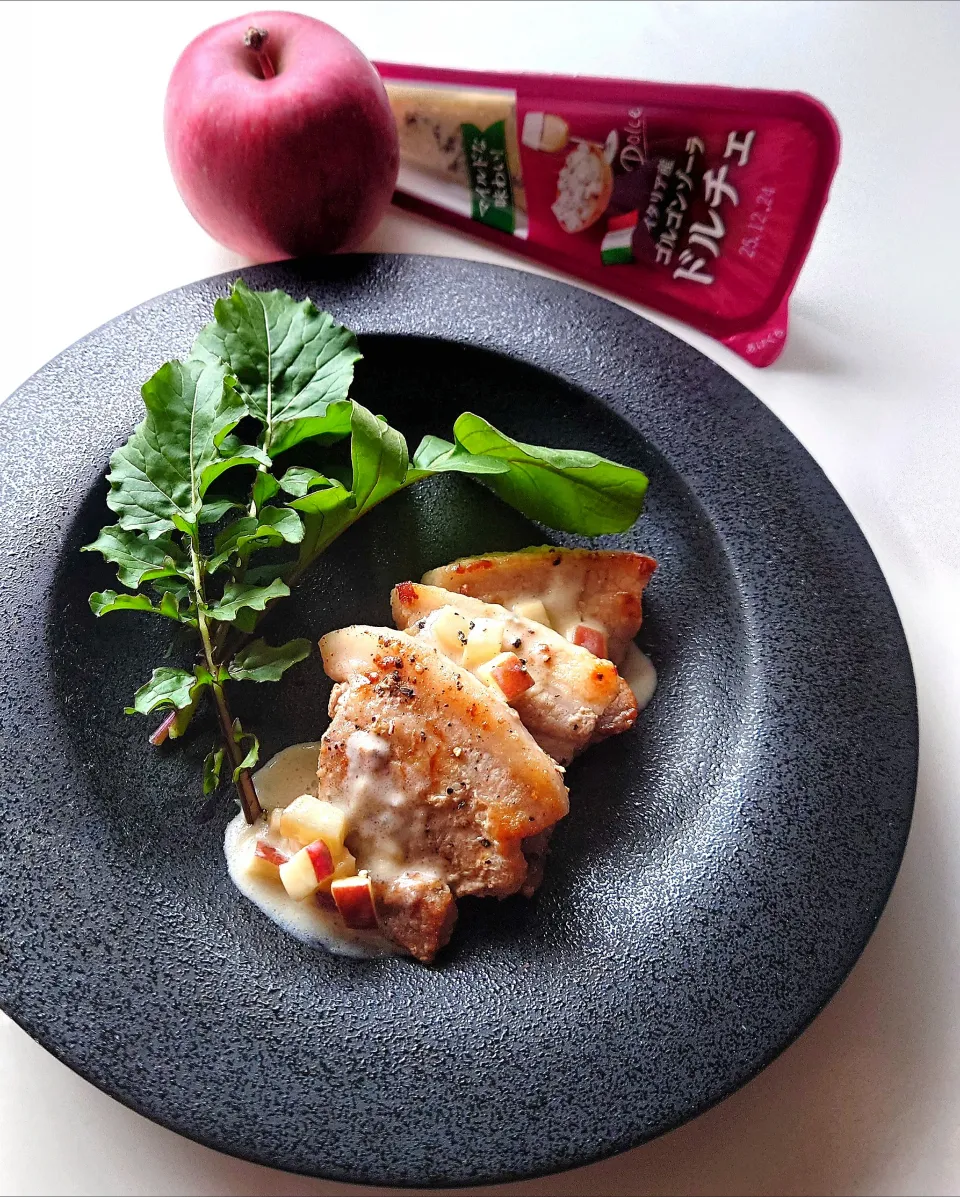ゴルゴンゾーラアップルソース&ポークソテー|jusさん