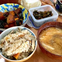 きのこの炊き込みご飯|みんみんさん