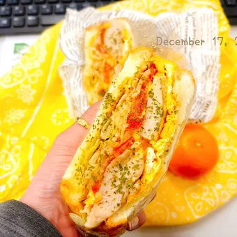 Snapdishの人気料理写真:🥪chicken sandwich🥪