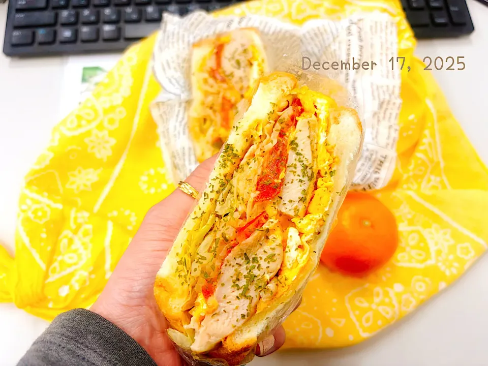 🥪chicken sandwich🥪|Tsuu_chan‪ ·͜·♡‬さん